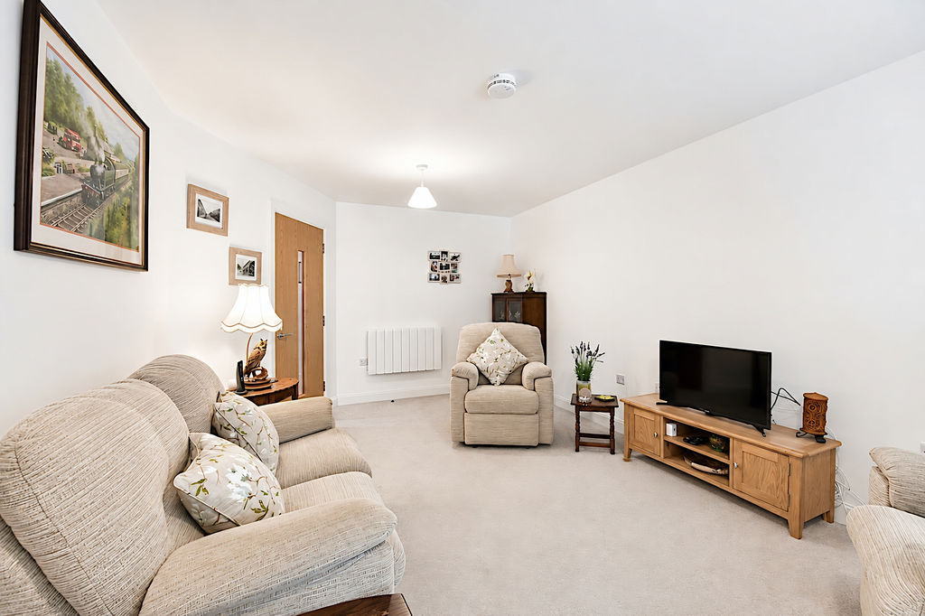 Sitting Room- click for photo gallery